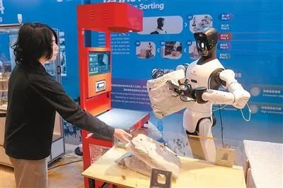AI浪潮下，香港加速布局未来产业